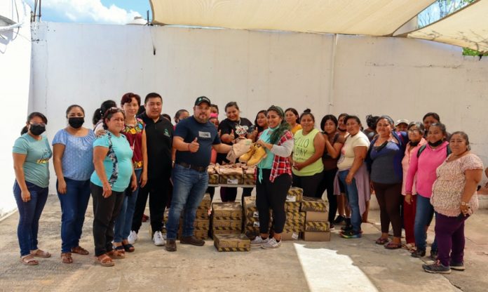 El Alcalde Juan Jos Mart N Fragoso Entrega Uniformes A Las Brigadas De