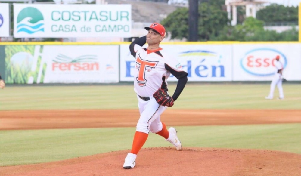 El cubano Martínez, nuevo refuerzo para la rotación de Leones de Yucatán El Grillo