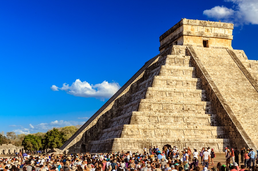 ChichénItzá-CastilloKukulkán-Equinoccio06
