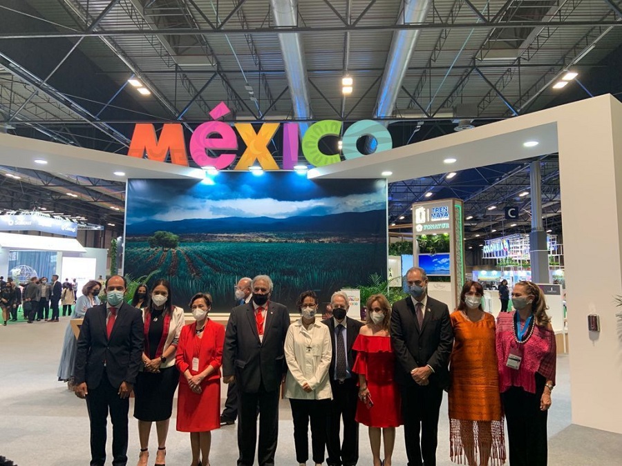 Algunos integrantes de la delegación de México en Madrid, España, donde se realiza la FITUR 2021.