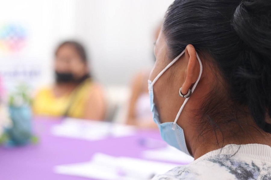 Mujeres con vivienda segura (5)