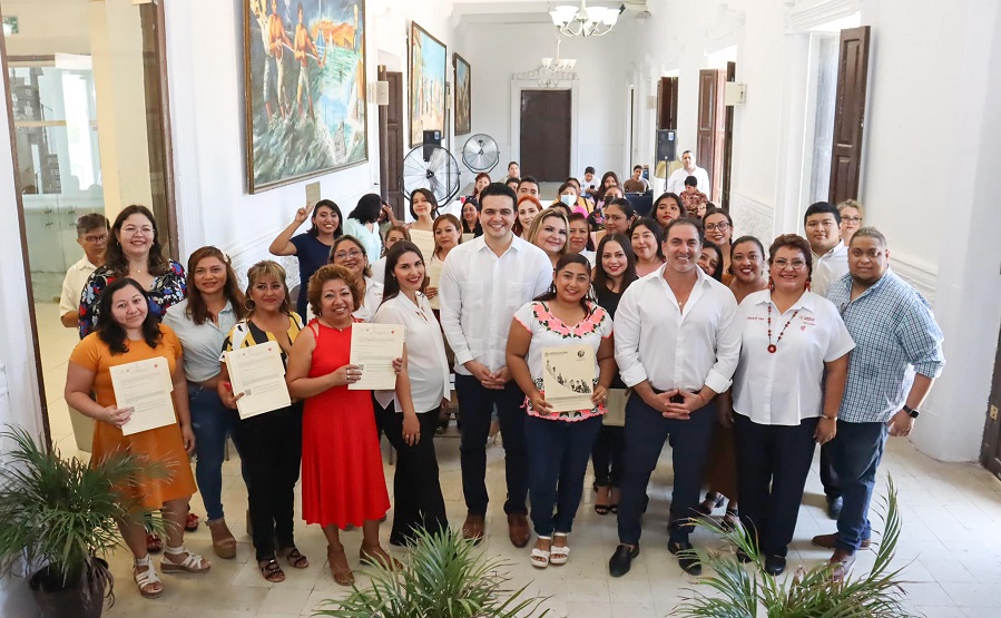 Entrega de constancias (3)