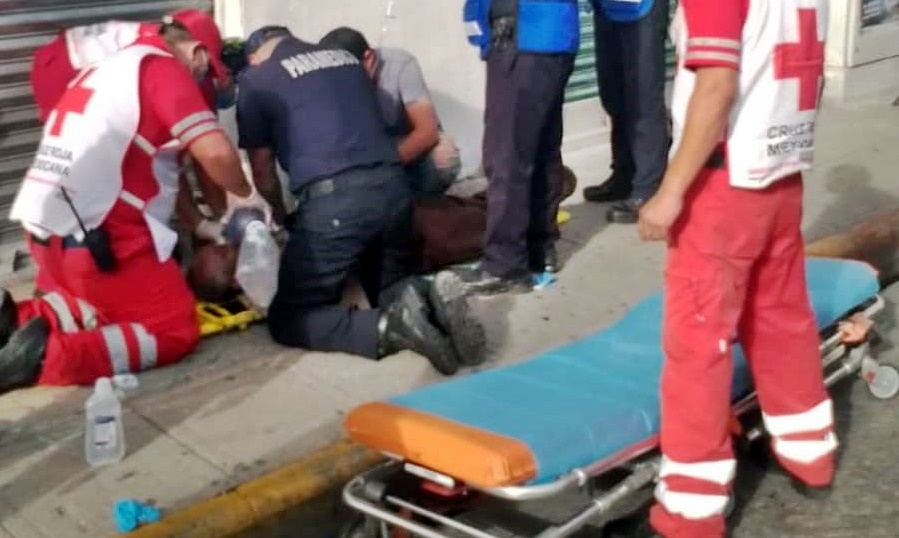 Paramédicos ‘resucitan’ a un hombre que sufrió un infarto en el centro de Mérida