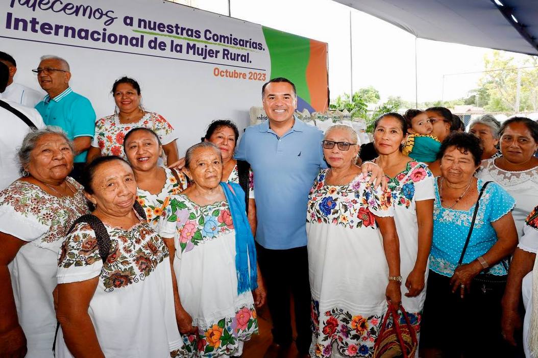 Entrega de apoyos 2023-10-16 at 4.17.55 PM