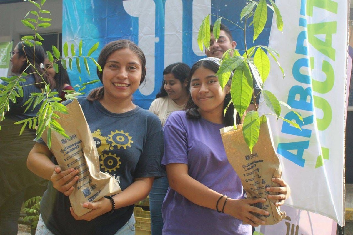 Estudiantes reforestan el Instituto Tecnológico Superior de Motul El