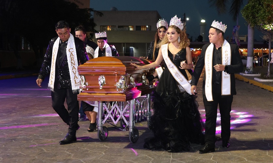 Despiden a Juan Carnaval (7)