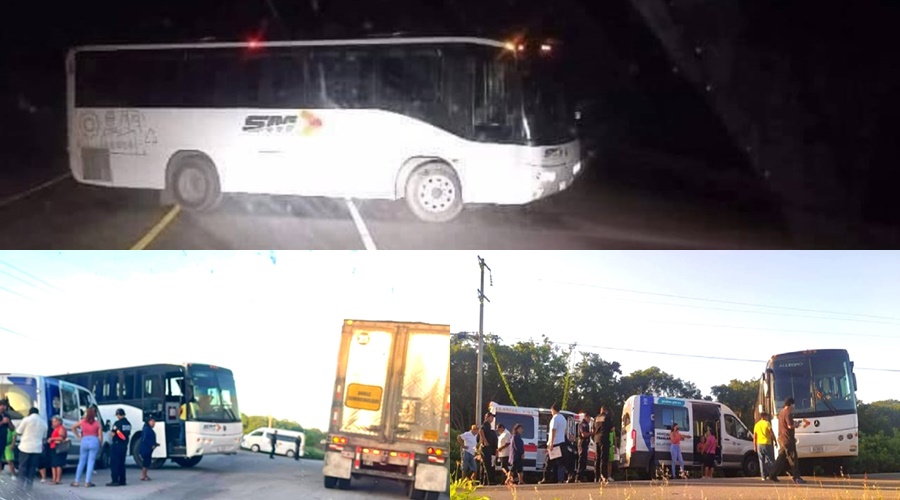Abandona su autobús atravesado en la carretera